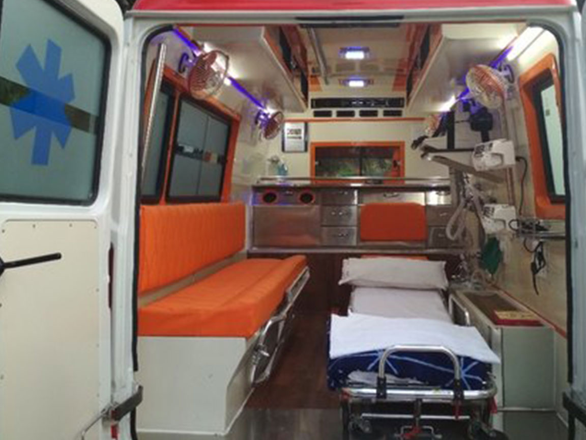 ICU Ventilator Ambulance